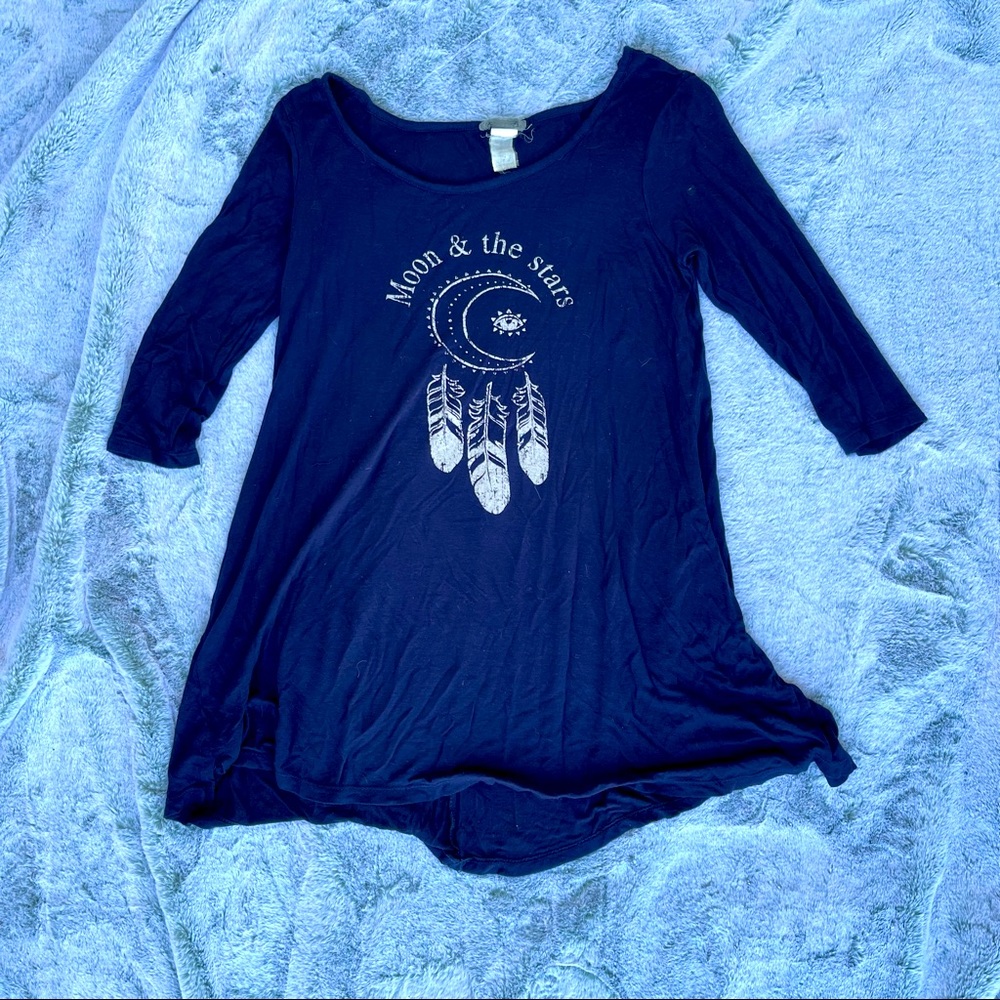 Trendyland Size Small Moon and Stars Navy Blue 3/4 Sleeve Top with Dreamcatcher